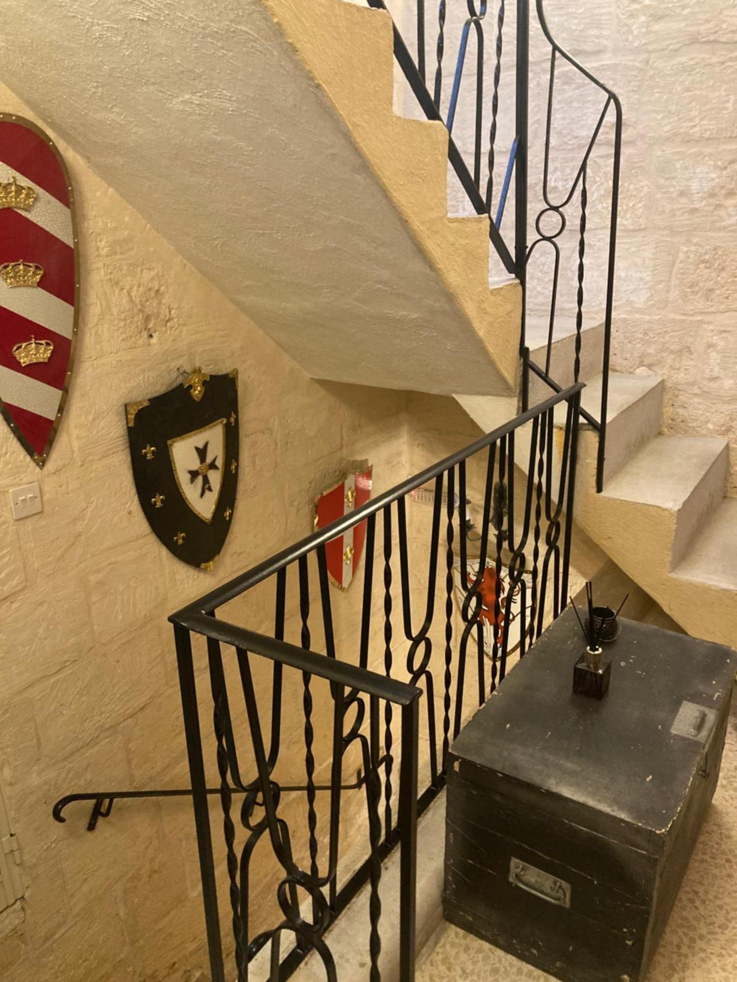 Charming Central Townhouse In Sliema Steps From Promenade And Sliema Ferry Apartment Exterior photo